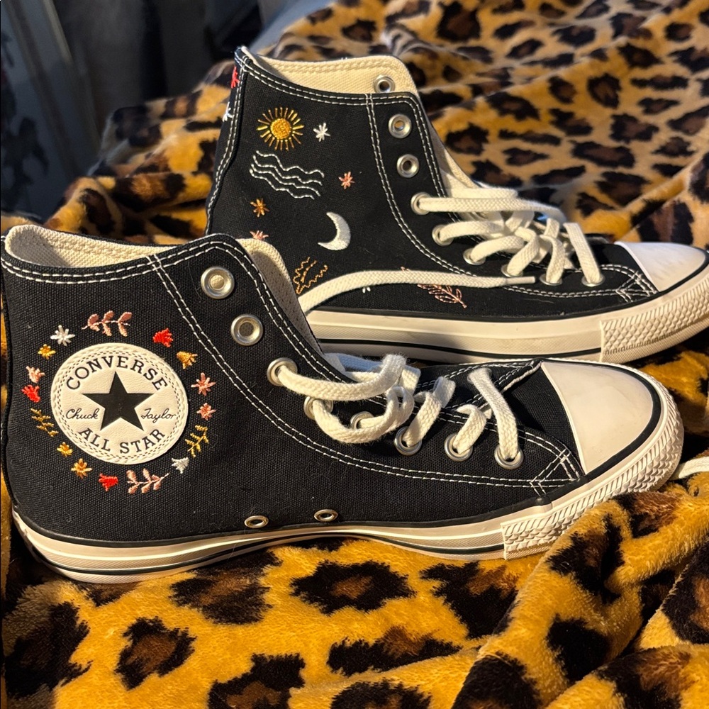 NWOT It’s okay to wander Converse Black High-Top Sneakers with Embroidery - Picture 2 of 10